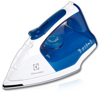 Bàn ủi hơi nước Electrolux ESI5223