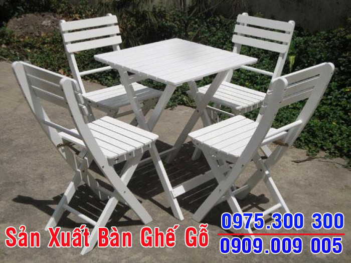 B&agrave;n ghế gỗ qu&aacute;n cafe ngo&agrave;i trời