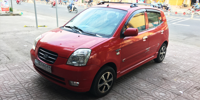 Kia Mornong nhập khẩu 2