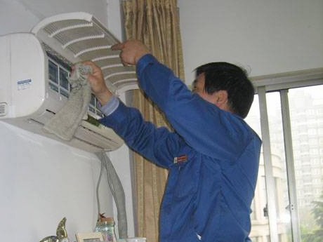 Bảng giá lắp đặt máy lạnh tận nhà tại Tp.HCM