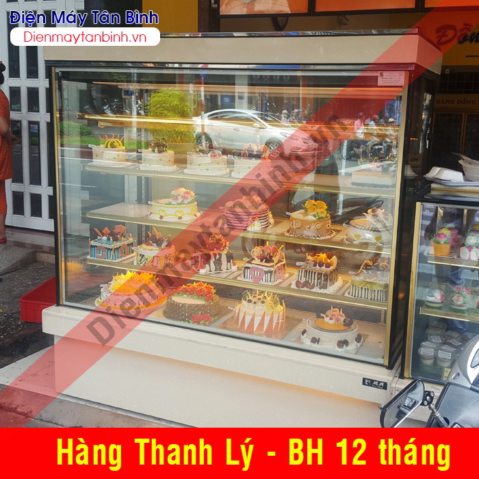 Tủ mát cũ trưng bày bánh vuông 5 tầng