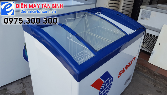 Thanh l&yacute; Tủ đ&ocirc;ng cũ k&iacute;nh cong 300 l&iacute;t Sanaky