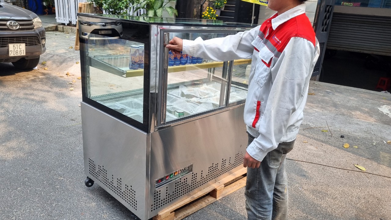 tủ mát trưng bày thức ăn buffet tự chọn