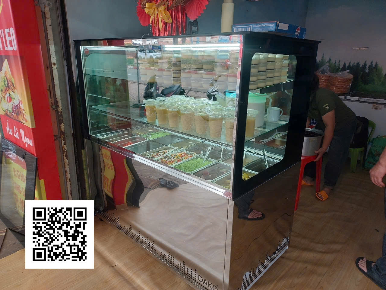tủ mát bán chè có khay